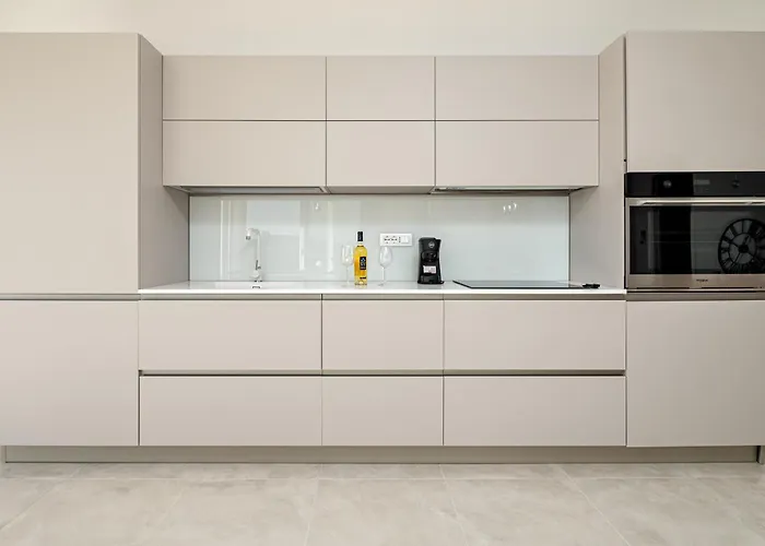 Marina Sardegna 波尔图波佐